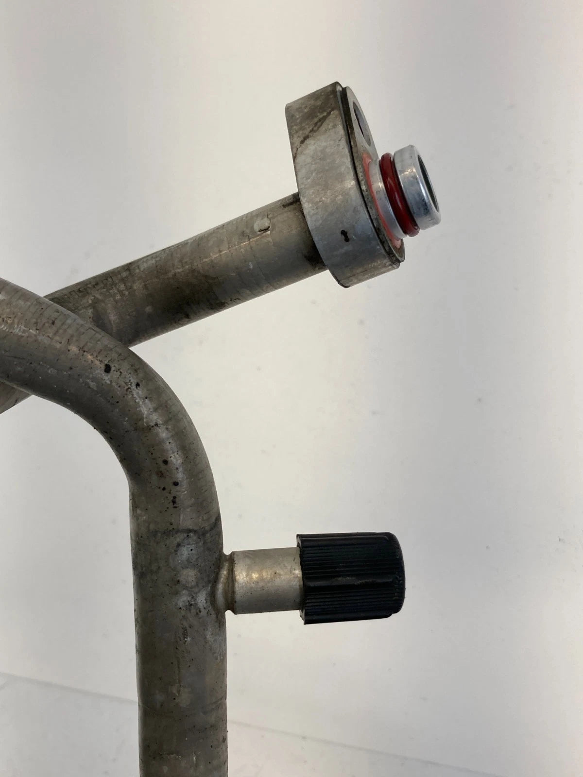 11-19 2011-2019 Ford Interceptor Utility 3.7L A/C Suction Hose Pipe Line OEM