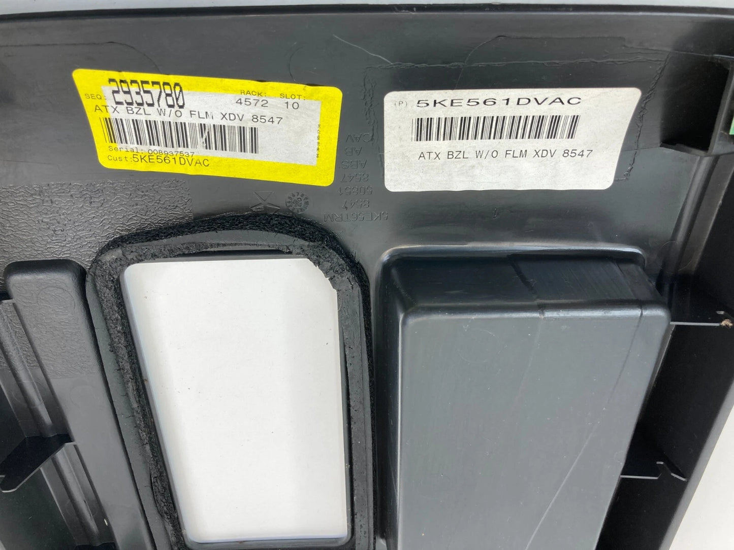 2007-2011 DODGE NITRO CENTER CONSOLE SHIFTER BEZEL TRIM W STORAGE 5KE561DVAC OEM