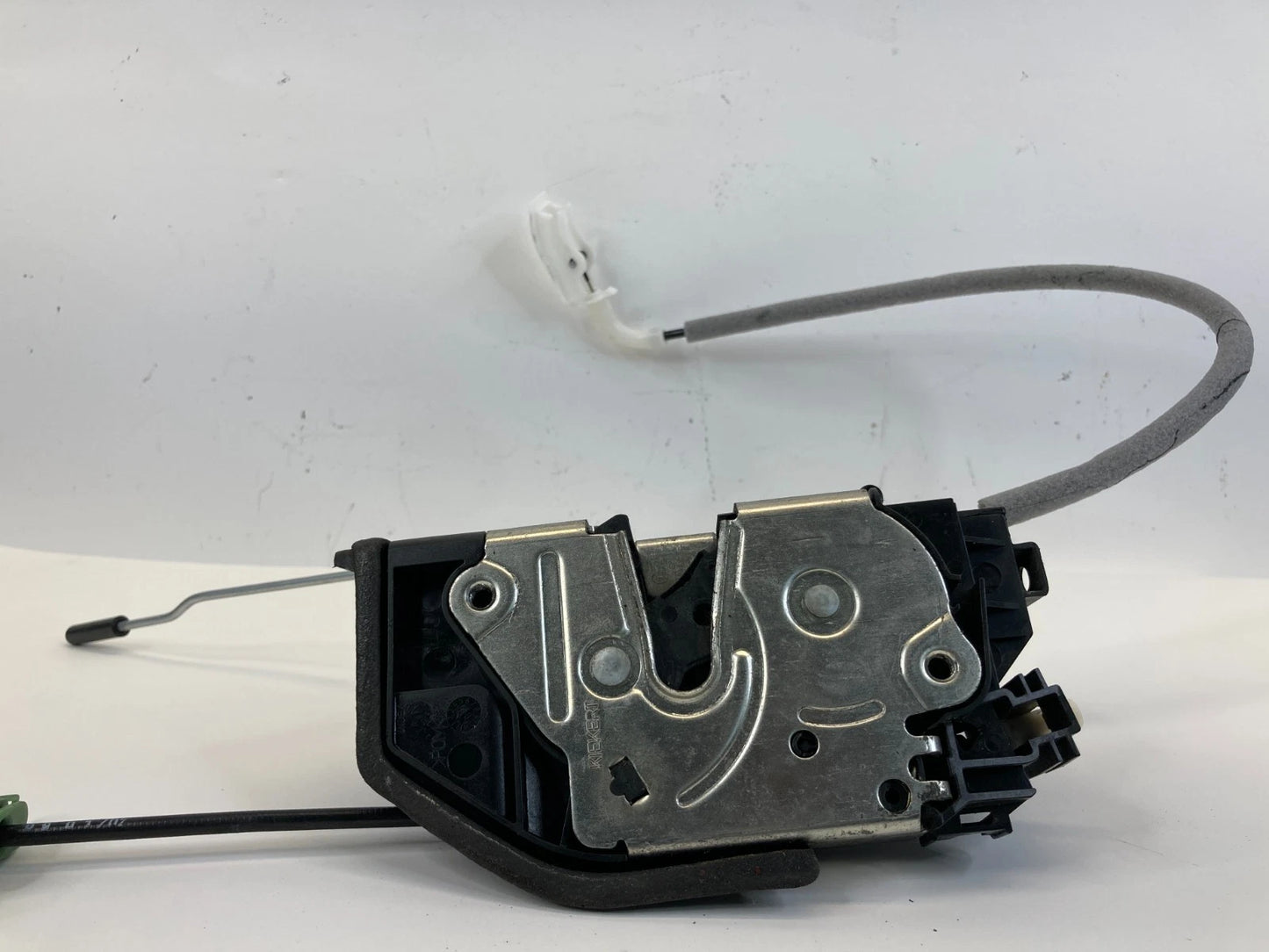 2004-2007 BMW 525I 530I REAR LEFT SIDE DOOR LOCK LATCH ACTUATOR 7167075 OEM