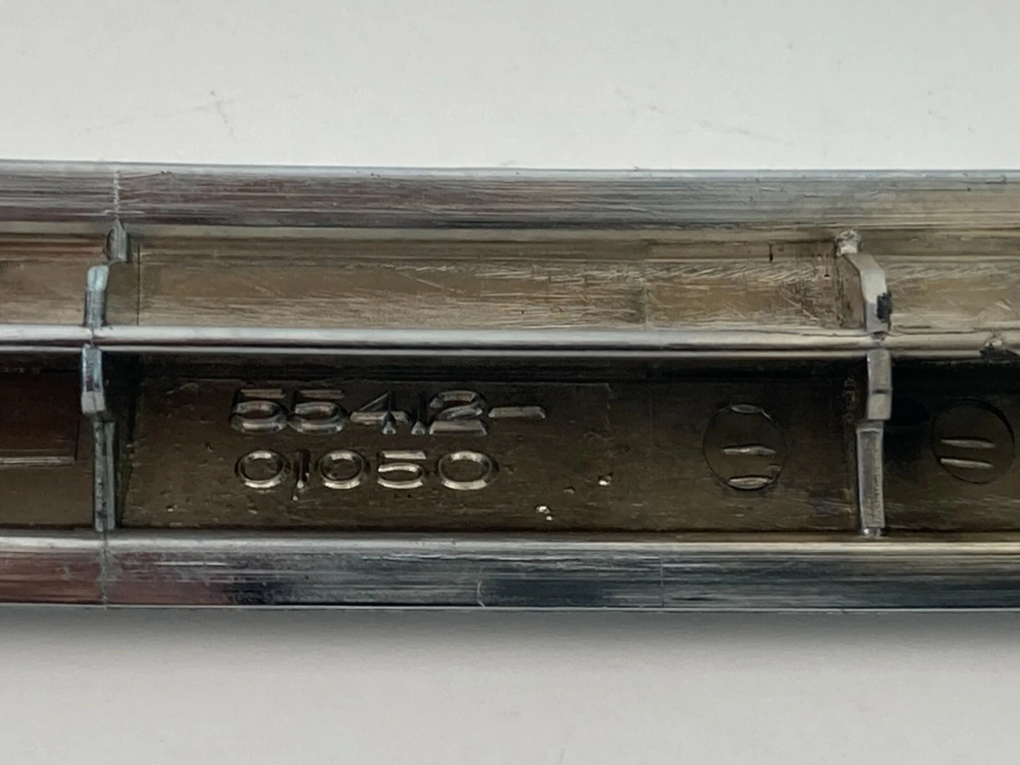 03-08 TOYOTA MATRIX RIGHT DASH CENTER INSTRUMENT PANEL SIDE TRIM CHROME OEM