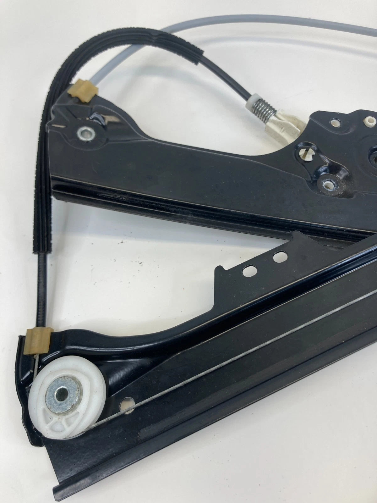 2004-2007 BMW 525I 530I SEDAN FRONT RIGHT SIDE POWER DOOR WINDOW REGULATOR