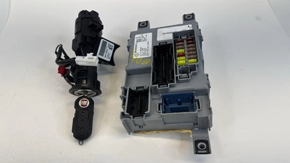 2012-2017 FIAT 500 1.4L AT BODY CONTROL MODULE W/ IGNITION SWITCH 68184342AD