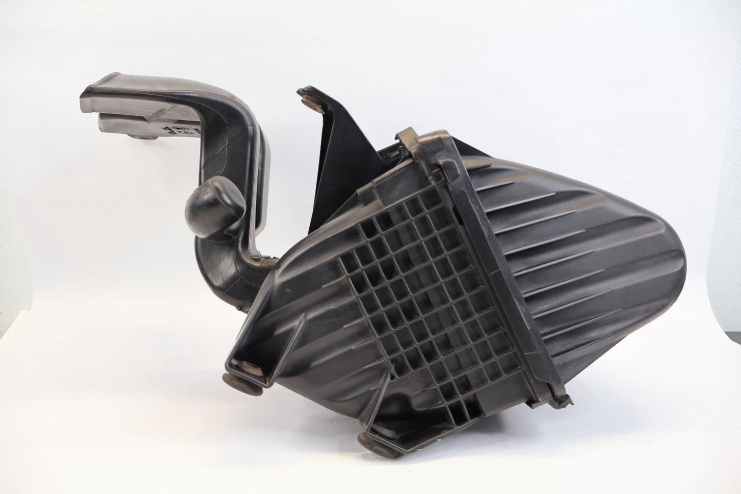 2008-2014 DODGE AVENGER 2.4L AIR CLEANER INTAKE HOUSING BOX W AIR FRESH DUCT OEM