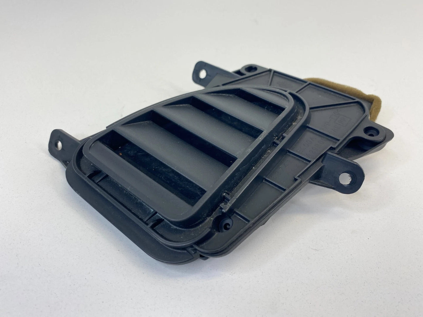 2007-2012 NISSAN VERSA UPPER DASH LEFT AC VENT DEFROST GRILLE 68741-EL00A OEM