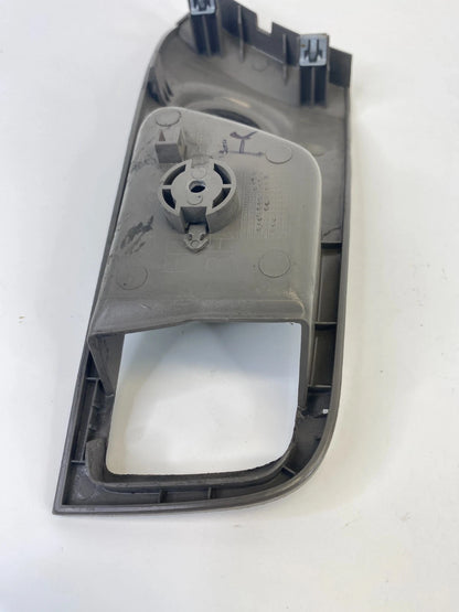 2005-2010 KIA SPORTAGE FRONT RIGHT INSIDE DOOR HANDLE TRIM BEZEL 82621-1F010