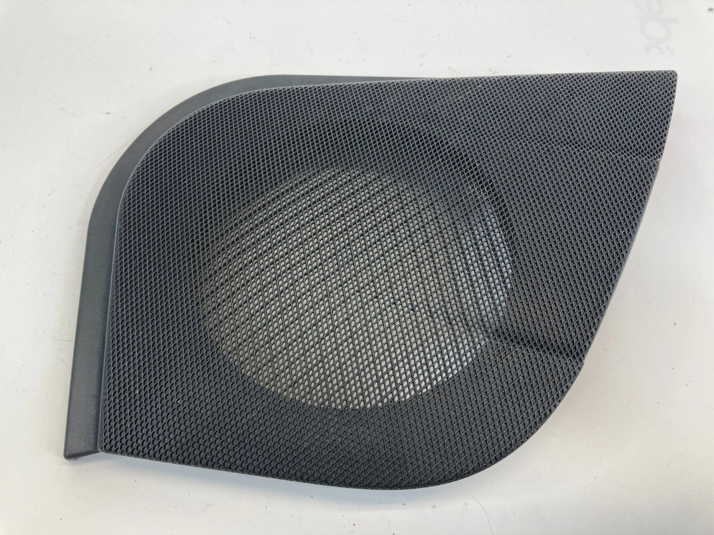 03-09 MERCEDES-BENZ E350 FRONT LEFT SIDE DOOR SPEAKER GRILLE COVER A2117200148