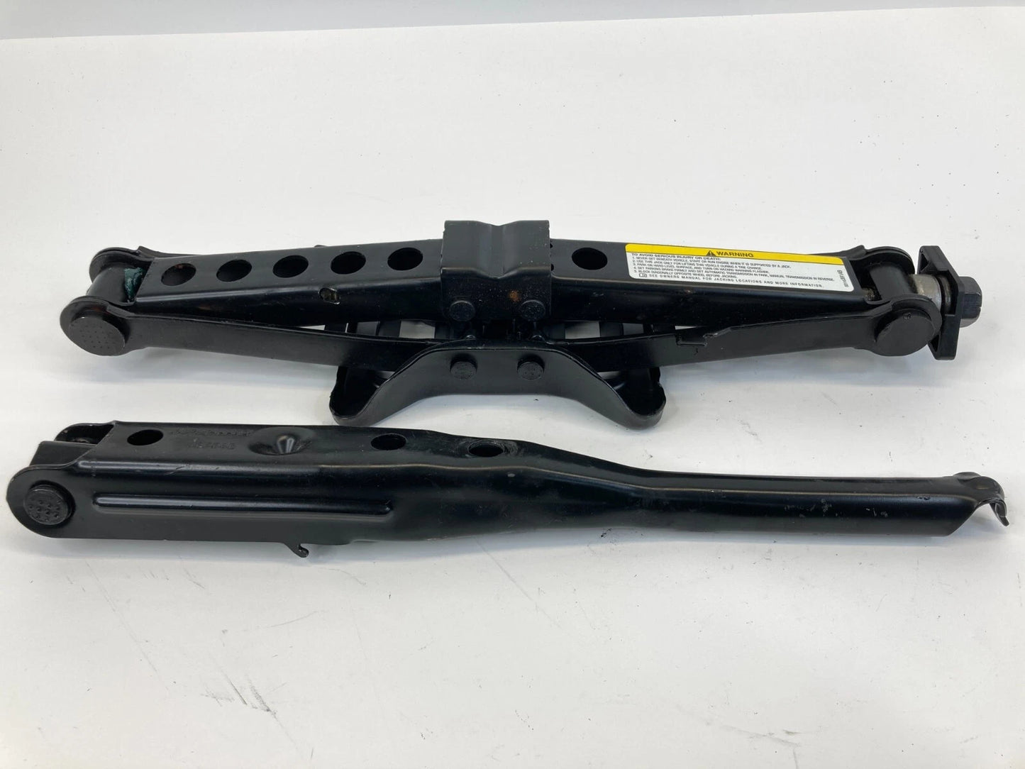 05-10 CHRYSLER 300 06-10 CHARGER EMERGENCY SPARE TIRE JACK W/ LUG 52110391AB OEM