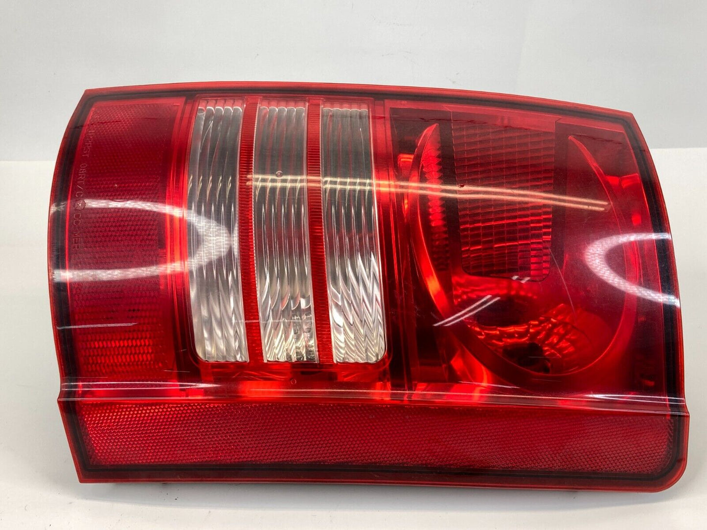 08-10 Chrysler Town & Country Rear Right Pass Tail Light Taillight 05113200AB