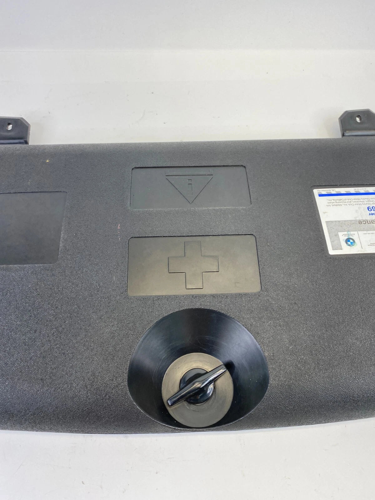 2004-2007 BMW 530I SEDAN REAR TRUNK EMERGENCY TOOL KIT TRAY BOX 71116761420