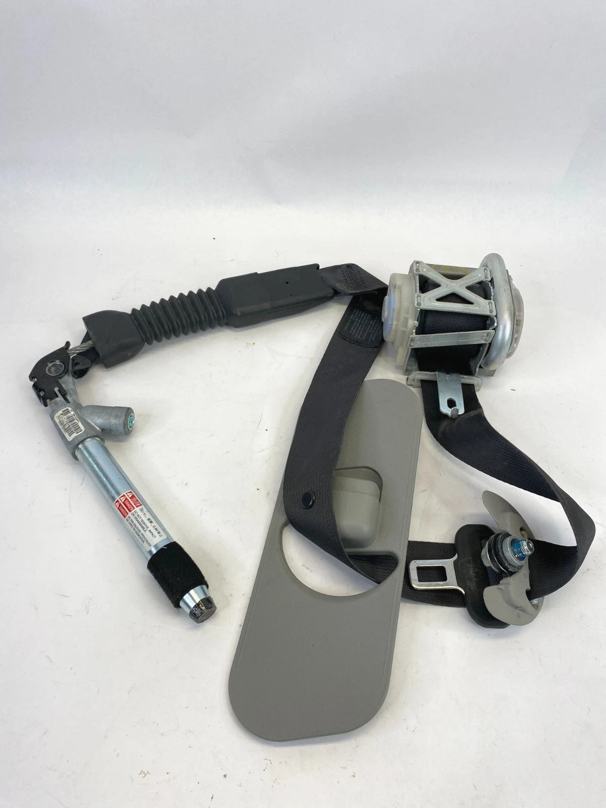 2012-2015 KIA OPTIMA FRONT RIGHT SEAT BELT RETRACTOR PRETENSIONER 888414C000 OEM
