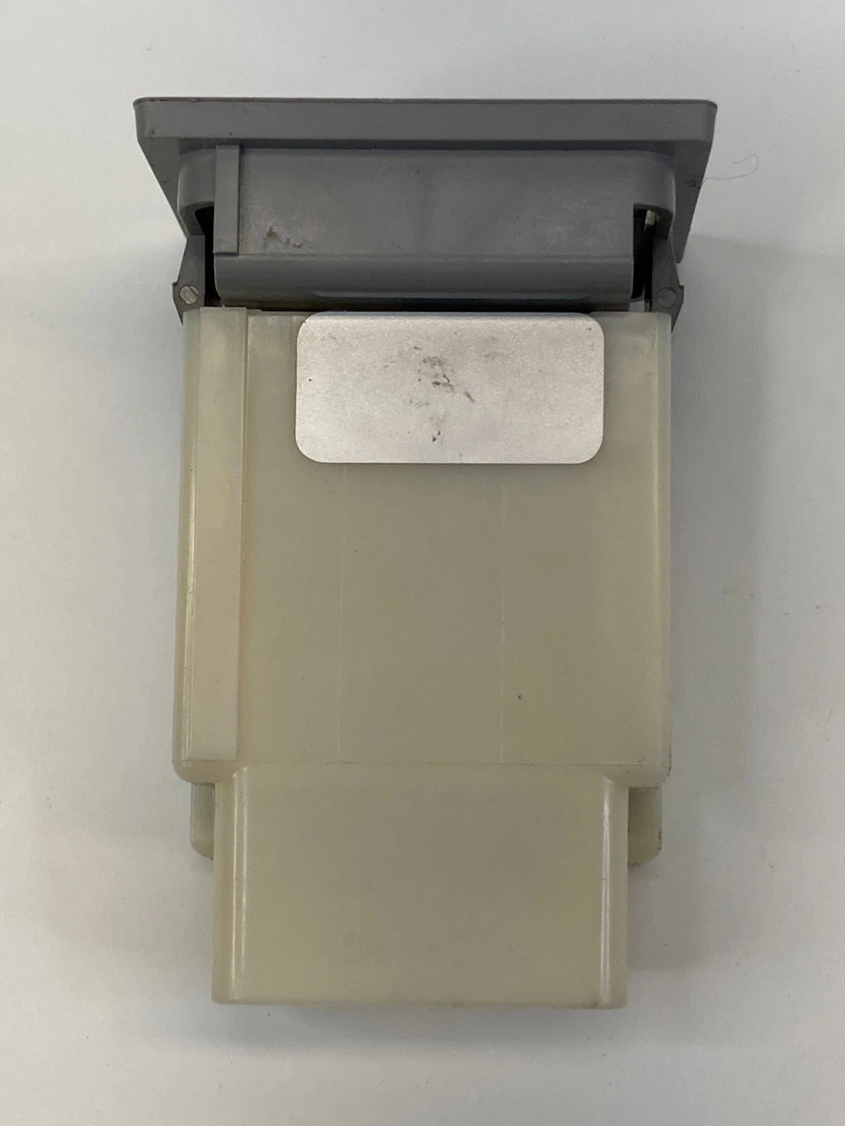 2005-2012 TOYOTA AVALON OPENER TRUNK RELASE & FUEL DOOR CONTROL SWITCH OEM