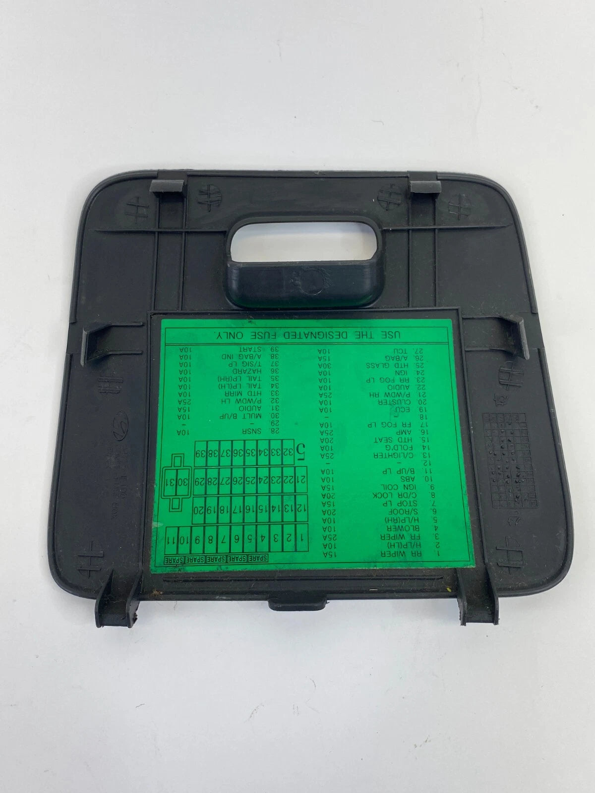 2006-2011 HYUNDAI ACCENT DASHBOARD FUSE ACCESS COVER LID 84756-1E100 OEM