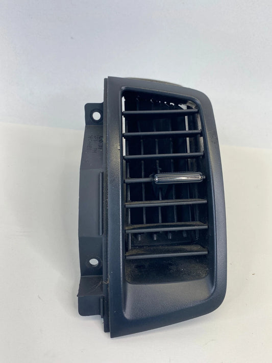 2010-2013 KIA SOUL DASH CENTER RIGHT A/C HEATER AIR VENT GRILLE 97420-2K000 OEM