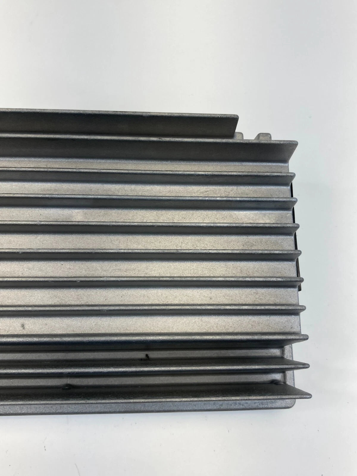 2011-2017 BMW X3 RADIO STEREO AUDIO SOUND AMPLIFIER AMP ASSEMBLY 9348411 OEM