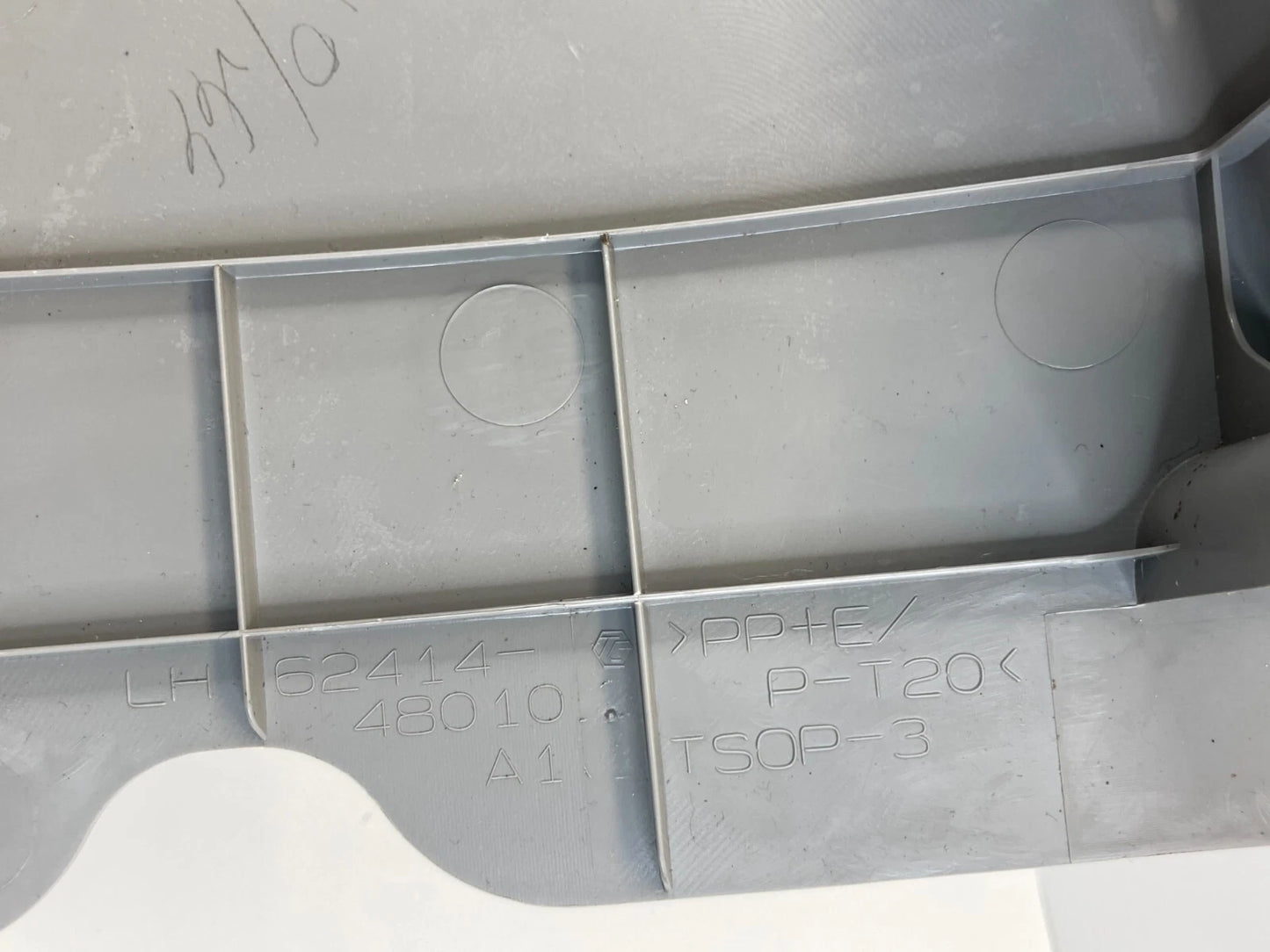 01-07 TOYOTA HIGHLANDER DRIVER LEFT CENTER B PILLAR LOWER GARNISH 62414-48010