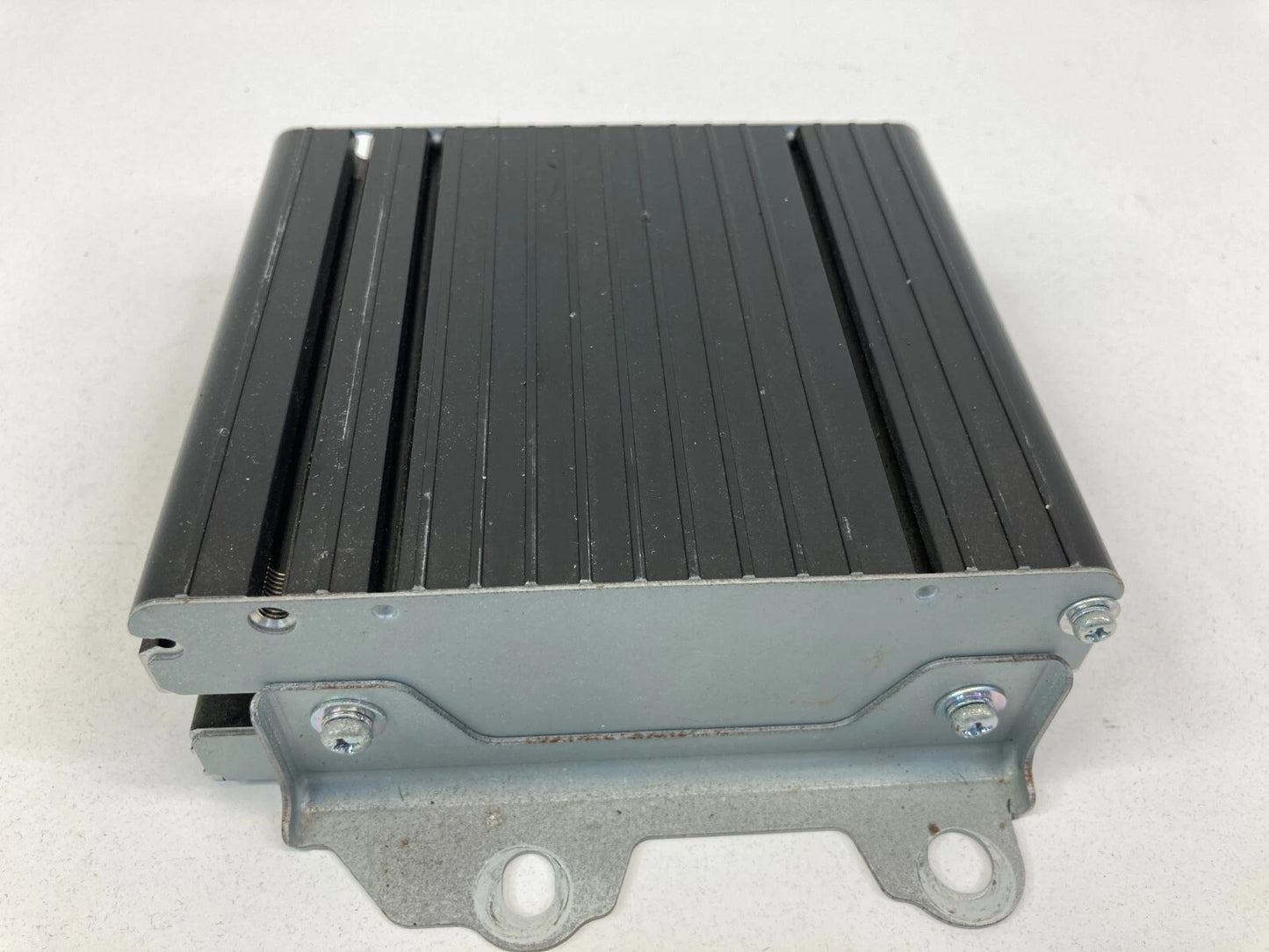 2008-2012 TOWN & COUNTRY GRAND CARAVAN POWER INVERTER MODULE UNIT 05026408AB
