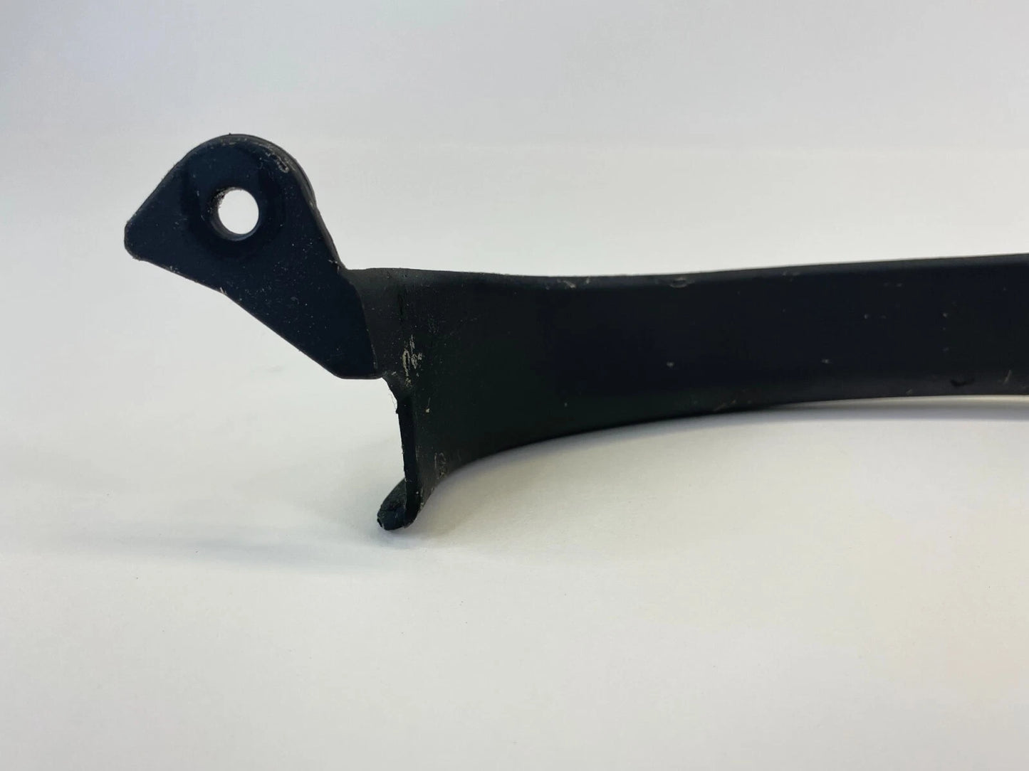 2003-2009 MERCEDES-BENZ E320 RR RH PASSENGER DOOR GRAB HANDLE OEM 211-737-02-28