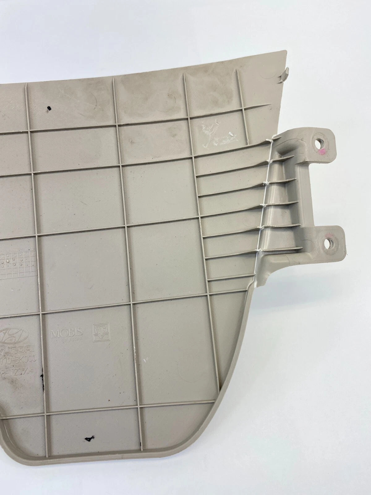 2006-2008 HYUNDAI SONATA SEDAN LEFT SIDE CENTER CONSOLE COVER TRIM 84770-3K000