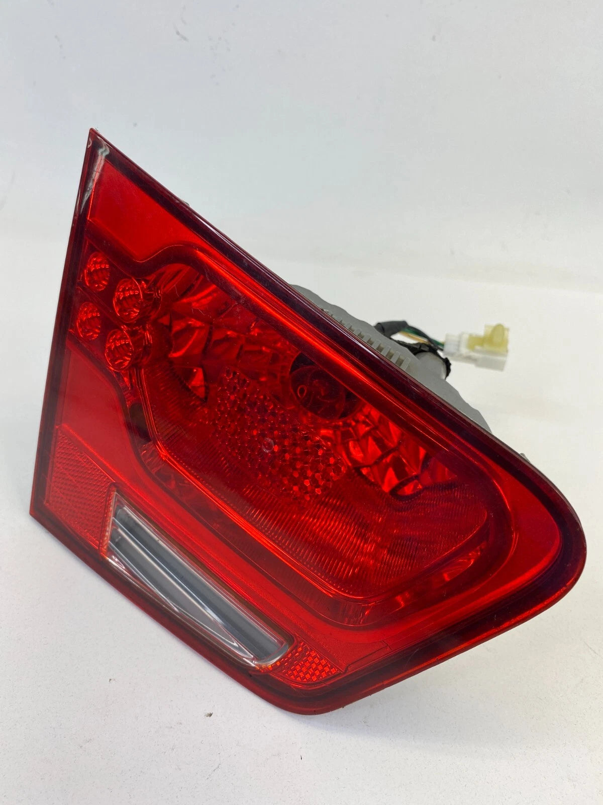 2010-2013 KIA FORTE LEFT SIDE INNER TAIL LIGHT TRUNK MOUNTED 92403-1M000 OEM