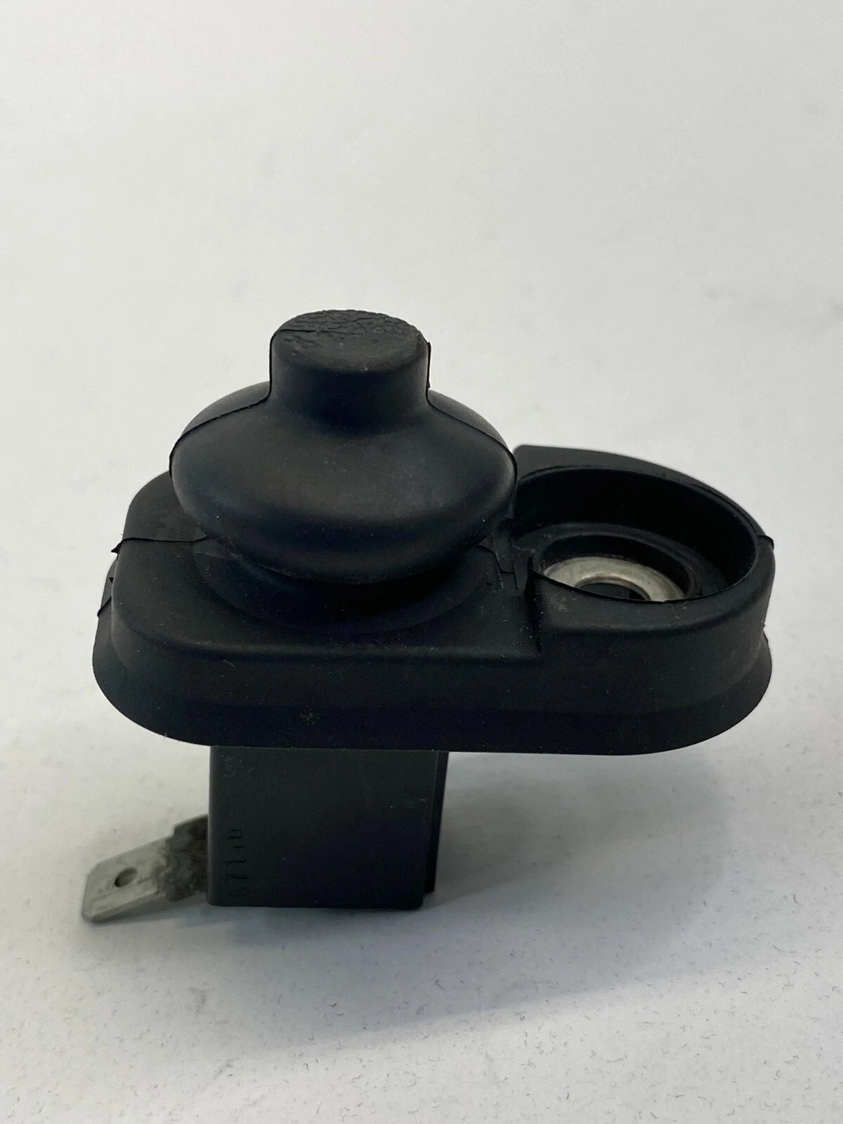 2001-2006 ACURA MDX REAR LEFT SIDE DOOR AJAR JAMB LIGHT SWITCH SENSOR RR LH OEM