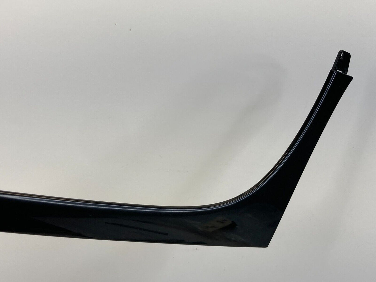2011-2013 Buick Regal Front Right Side Dash Lower Cover Trim Molding 13221845