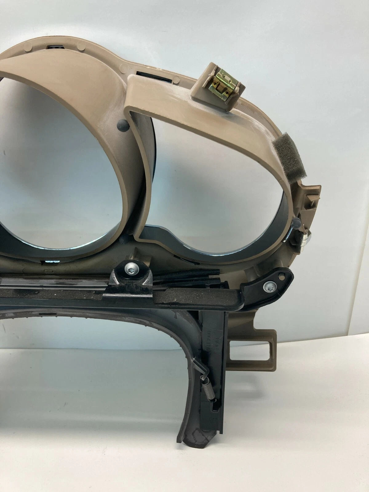 2008-2012 CHEVROLET MALIBU DASH INSTRUMENT CLUSTER SPEEDOMETER BEZEL TRIM OEM