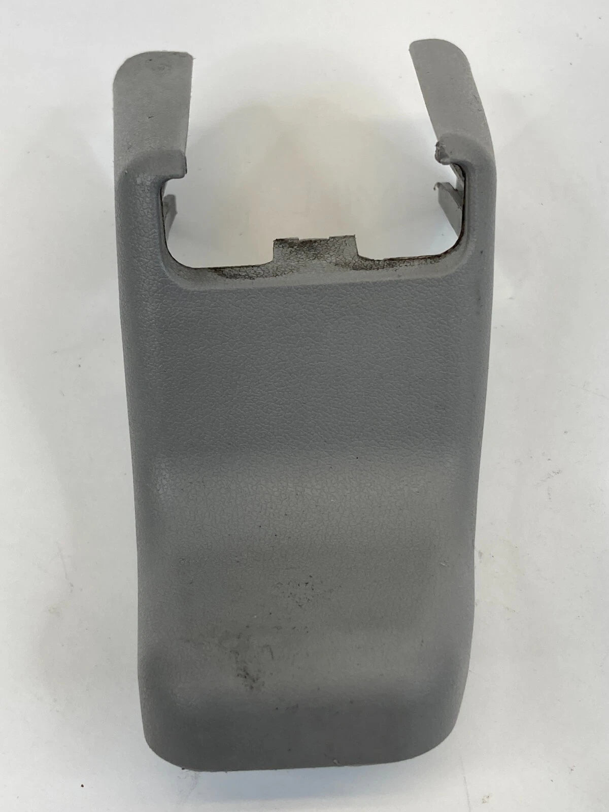 07-11 TOYOTA CAMRY FRONT LEFT SIDE SEAT RAIL TRACK END COVER TRIM 72138-06030