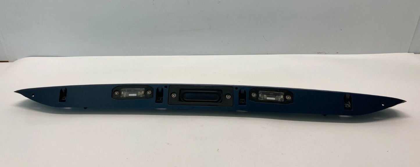 04-07 VOLVO S40 TRUNK LID LICENSE PLATE HANDLE BEZEL TRIM MOLDING 30699681 BLUE