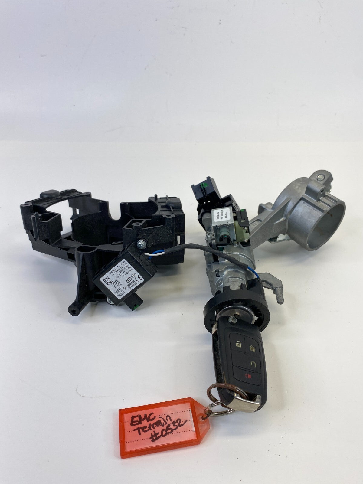 10 11 12 13 14 GMC Terrain Ignition Switch Lock Cylinder W/ Key 25799293 OEM