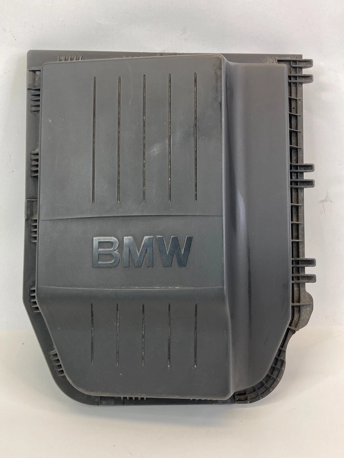 09-10 BMW 535I XDRIVE AIR CLEANER FILTER BOX INTAKE UPPER HOUSING 70304789 OEM