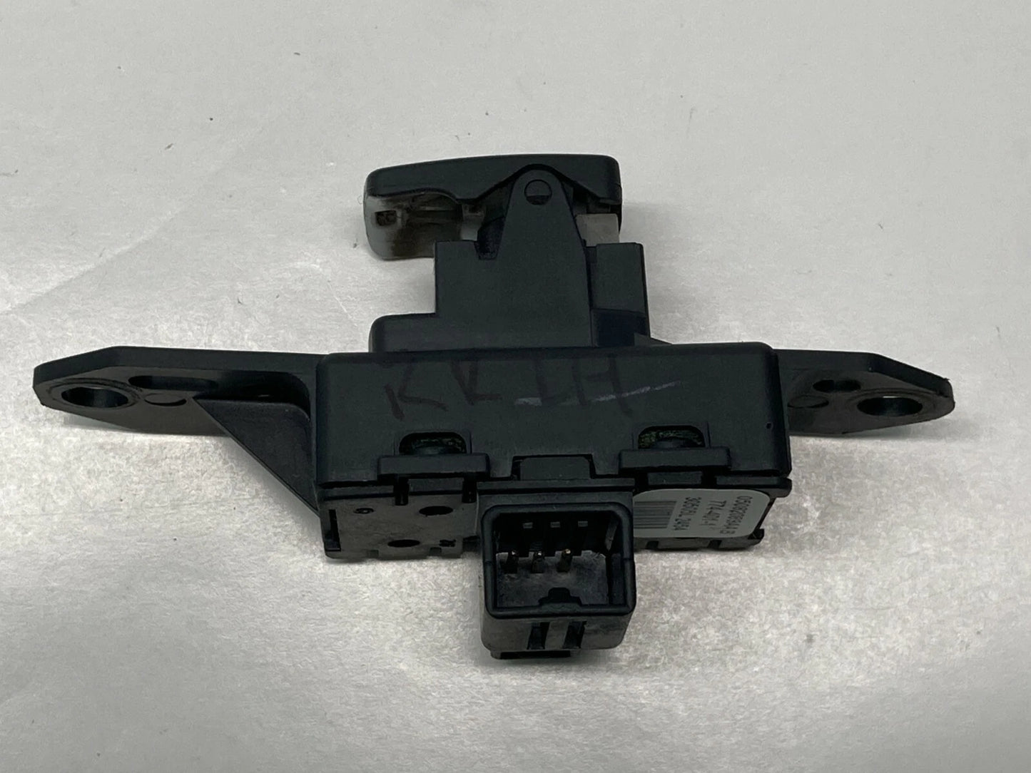 2004-2008 CHRYSLER PACIFICA REAR LEFT SIDE DOOR POWER WINDOW CONTROL SWITCH OEM