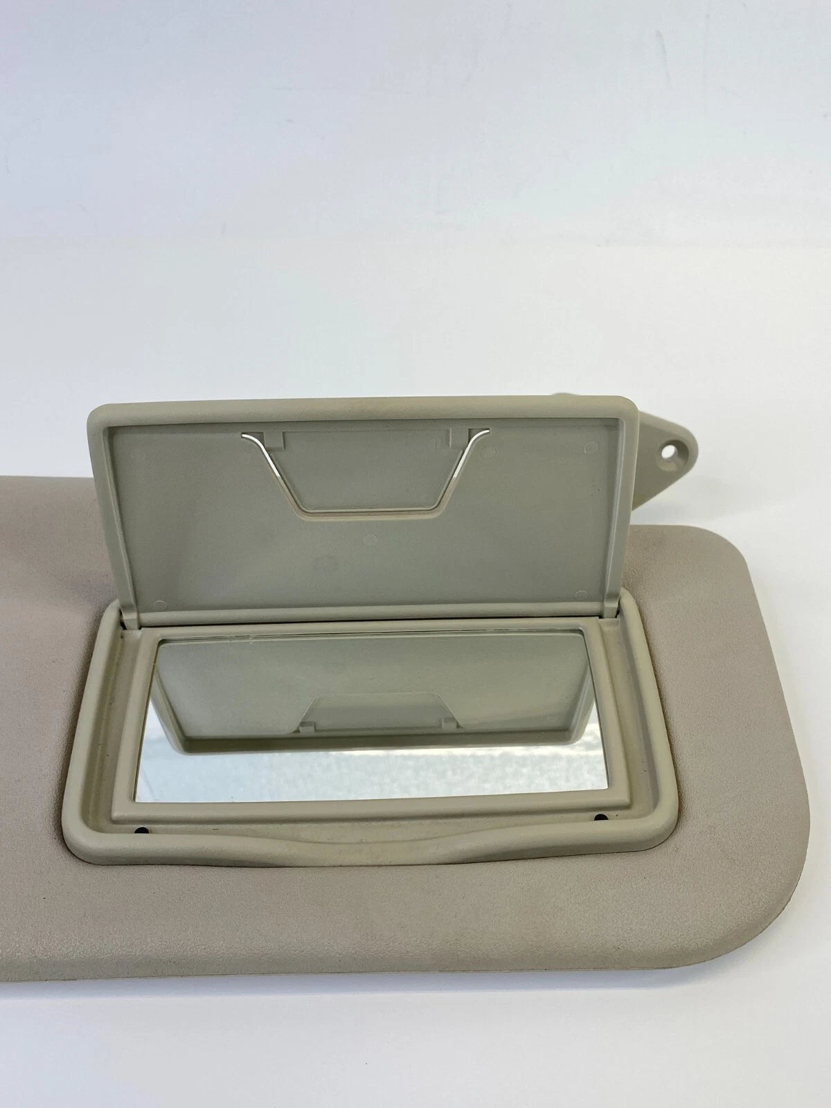 2008-2013 MITSUBISHI LANCER RIGHT PASSENGER SIDE SUNVISOR SUN VISOR SHADE RH TAN