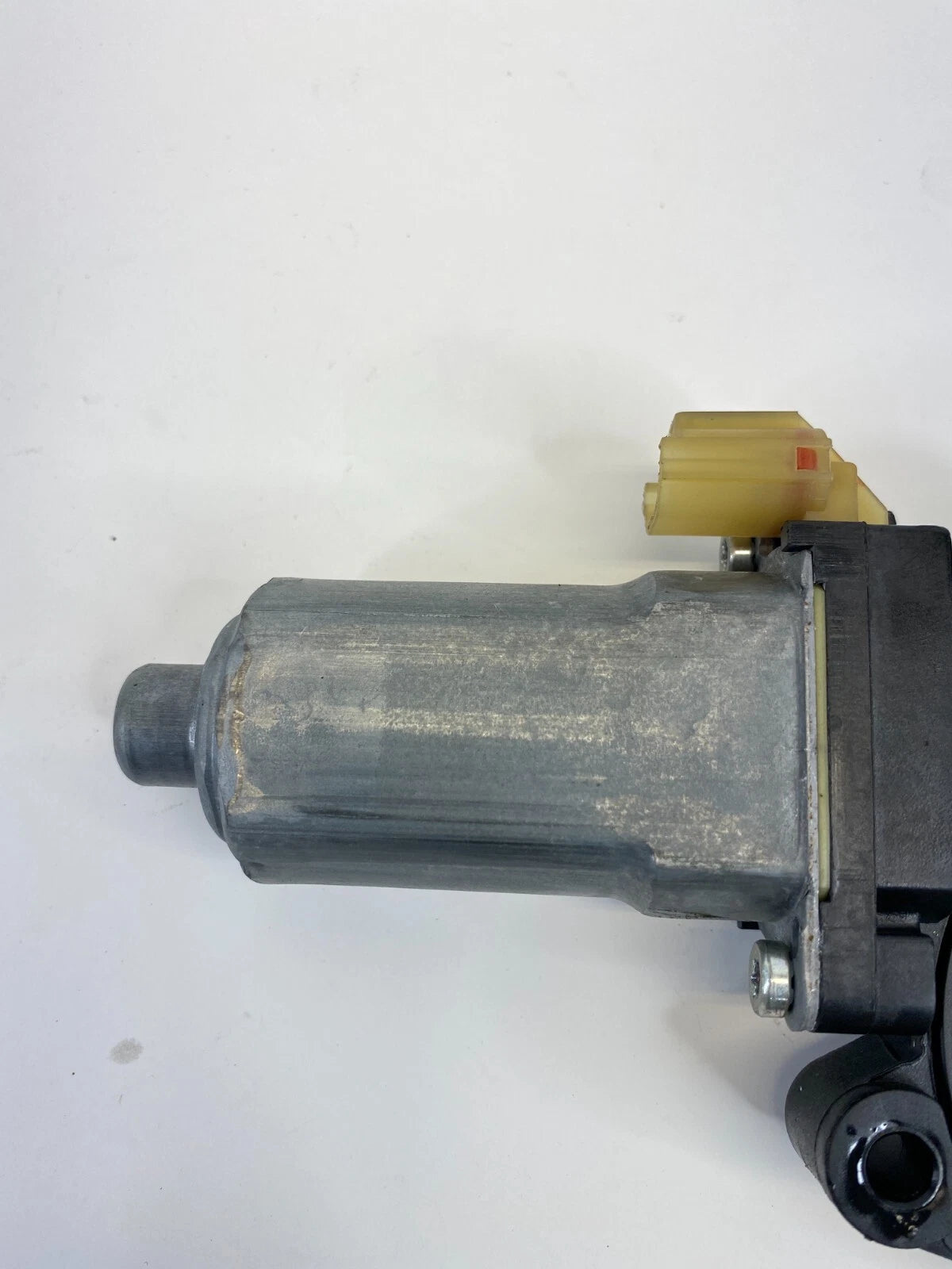 2005-2009 HYUNDAI TUCSON POWER DOOR WINDOW MOTOR FRONT LH OEM FACTORY 3180034192