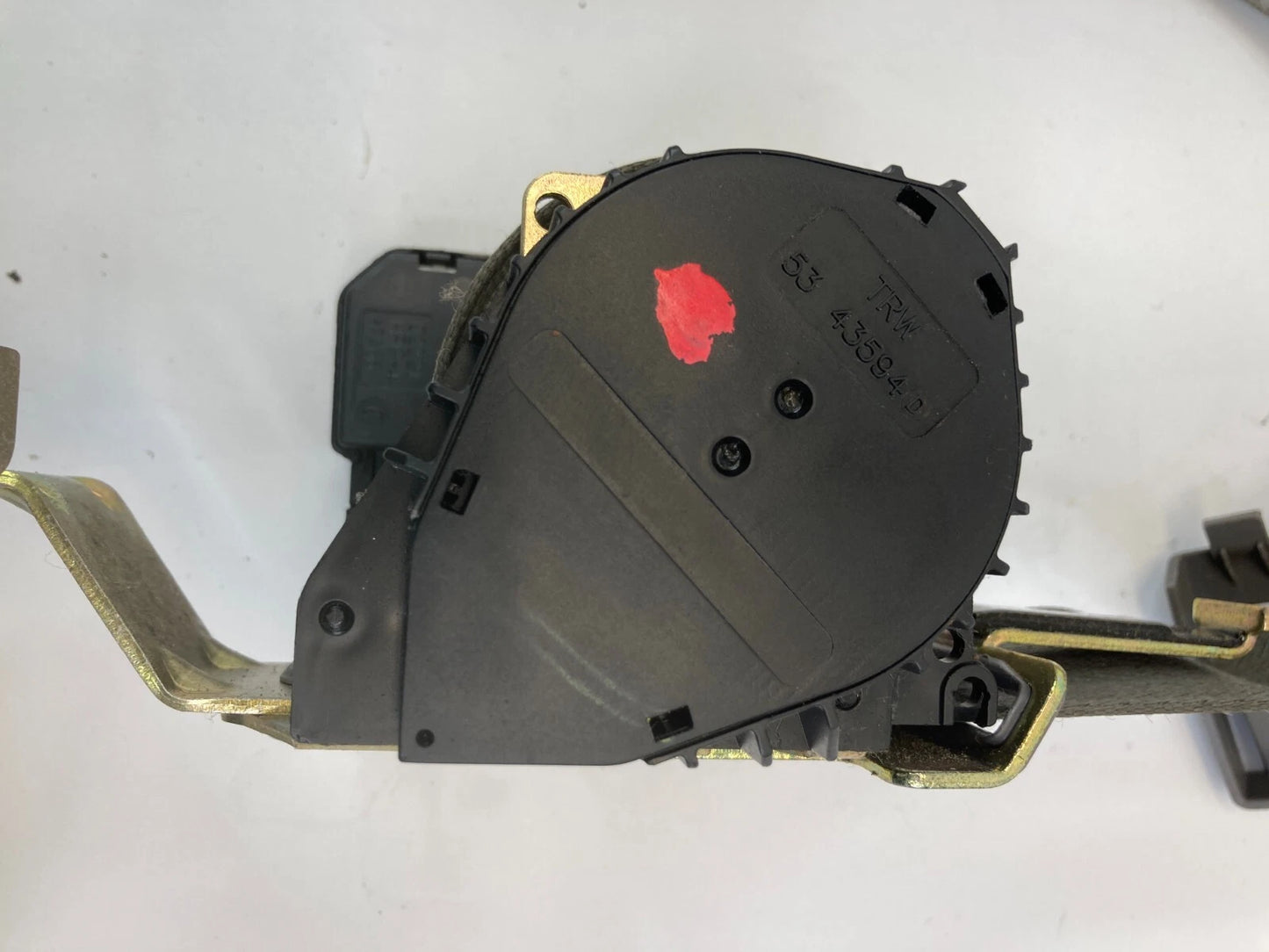 2001-2005 PONTIAC AZTEK FRONT RIGHT SIDE SEAT BELT PRE TENSIONER RETRACTOR OEM