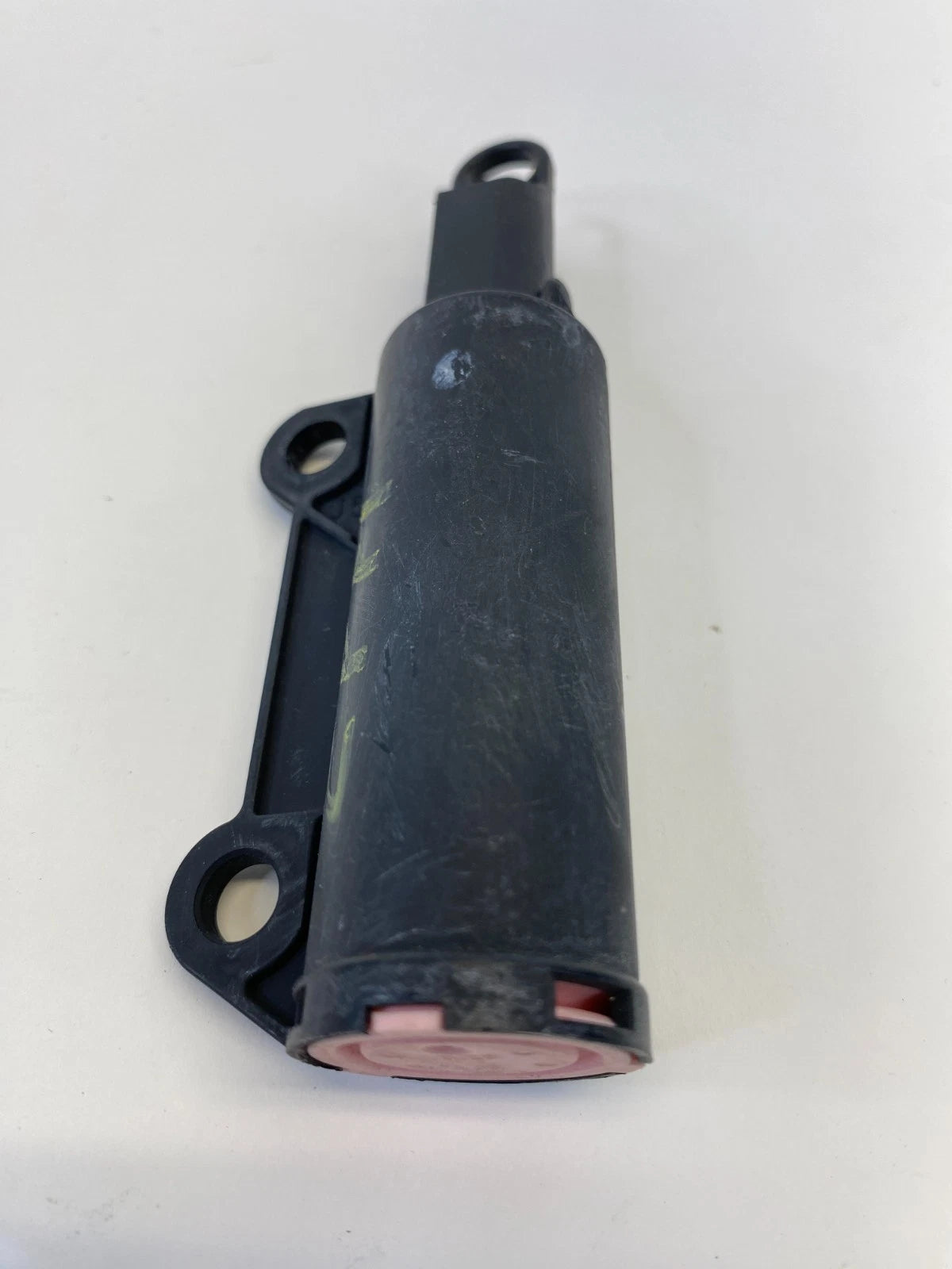 2009-2013 TOYOTA MATRIX COROLLA GLOVE BOX DAMPER STOPPER CHECK STRAP SUPPORT OEM