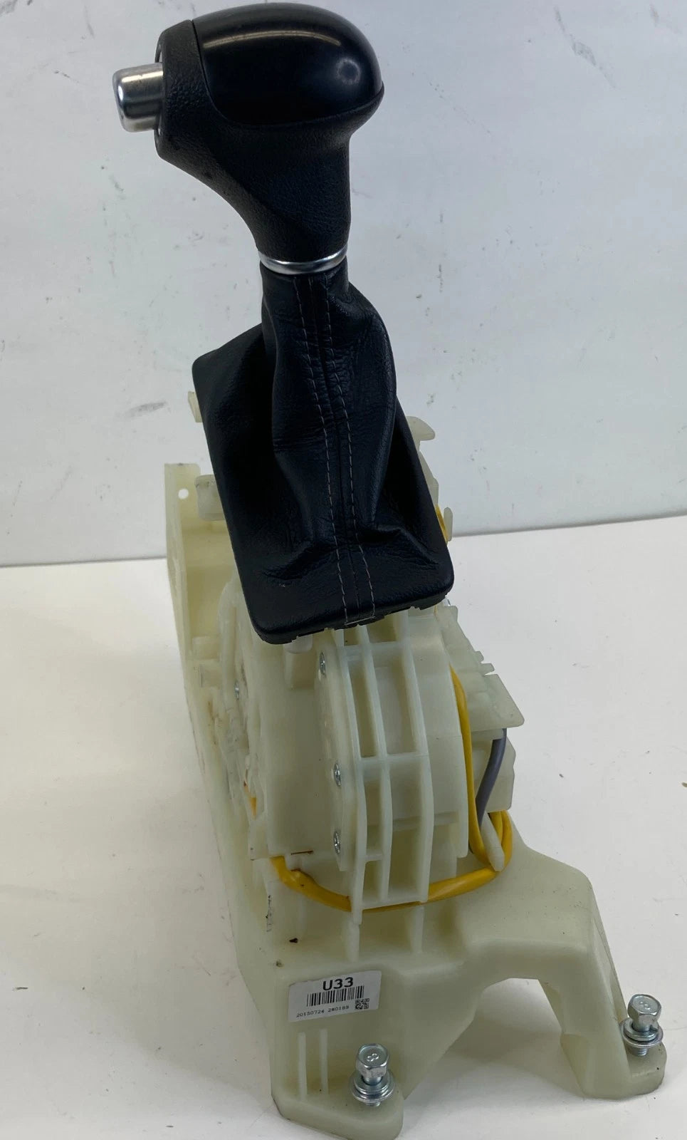 2016-2020 KIA SORENTO AUTOMATIC TRANSMISSION FLOOR GEAR SHIFT LEVER 46700-C5XXX