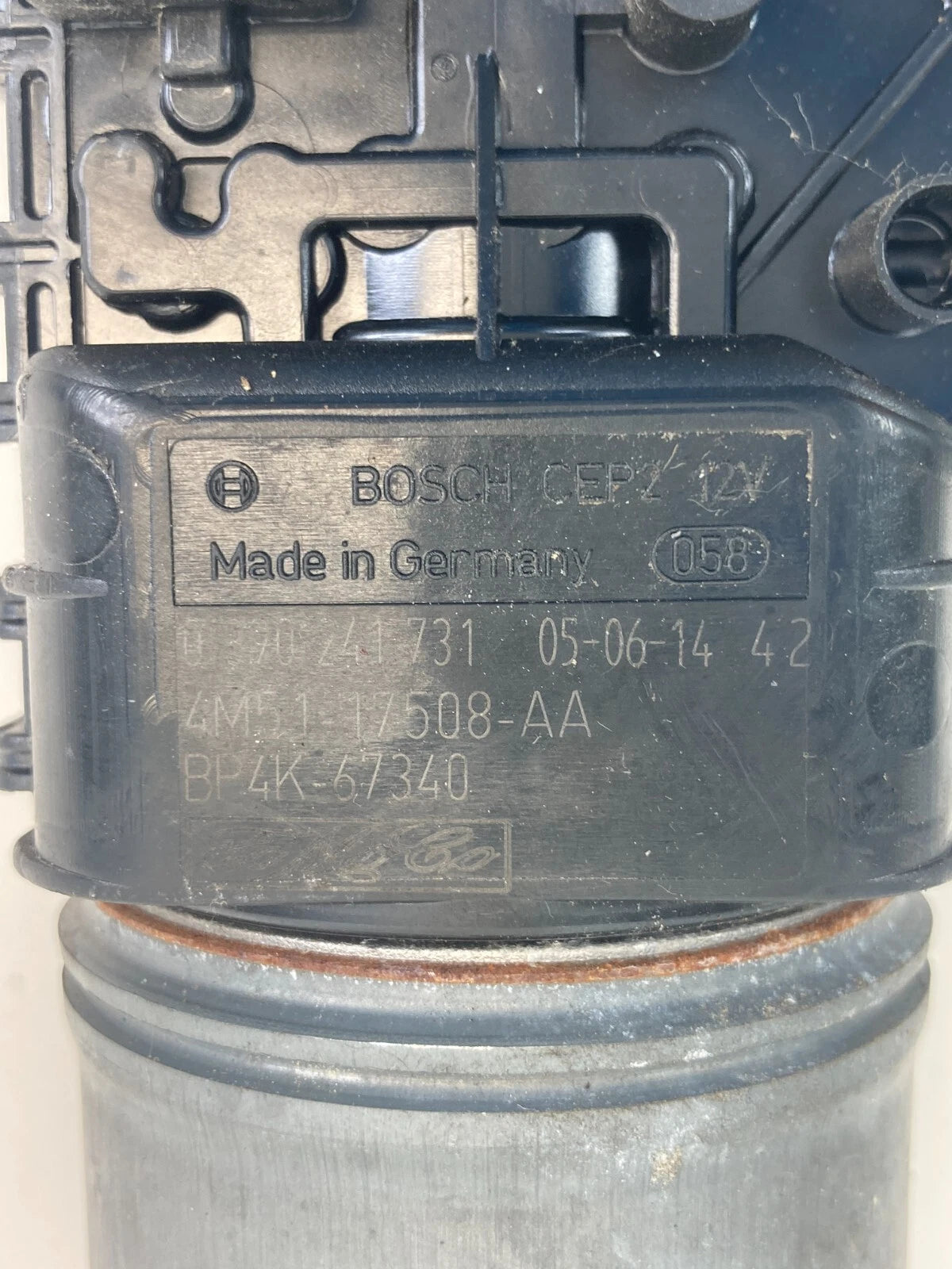 2004-2009 MAZDA 3 FRONT WINDSHIELD WIPER MOTOR ASSEMBLY OEM FACTORY BP4K-67340