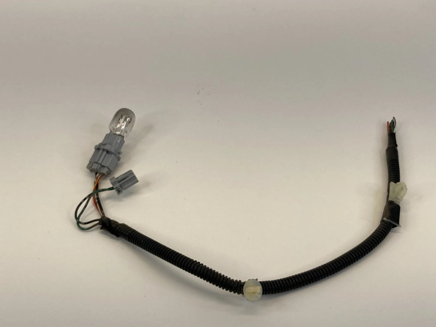 2001-2005 HONDA CIVIC SEDAN LEFT SIDE TAILLIGHT WIRE CONNECTOR PIGTAIL HARNESS
