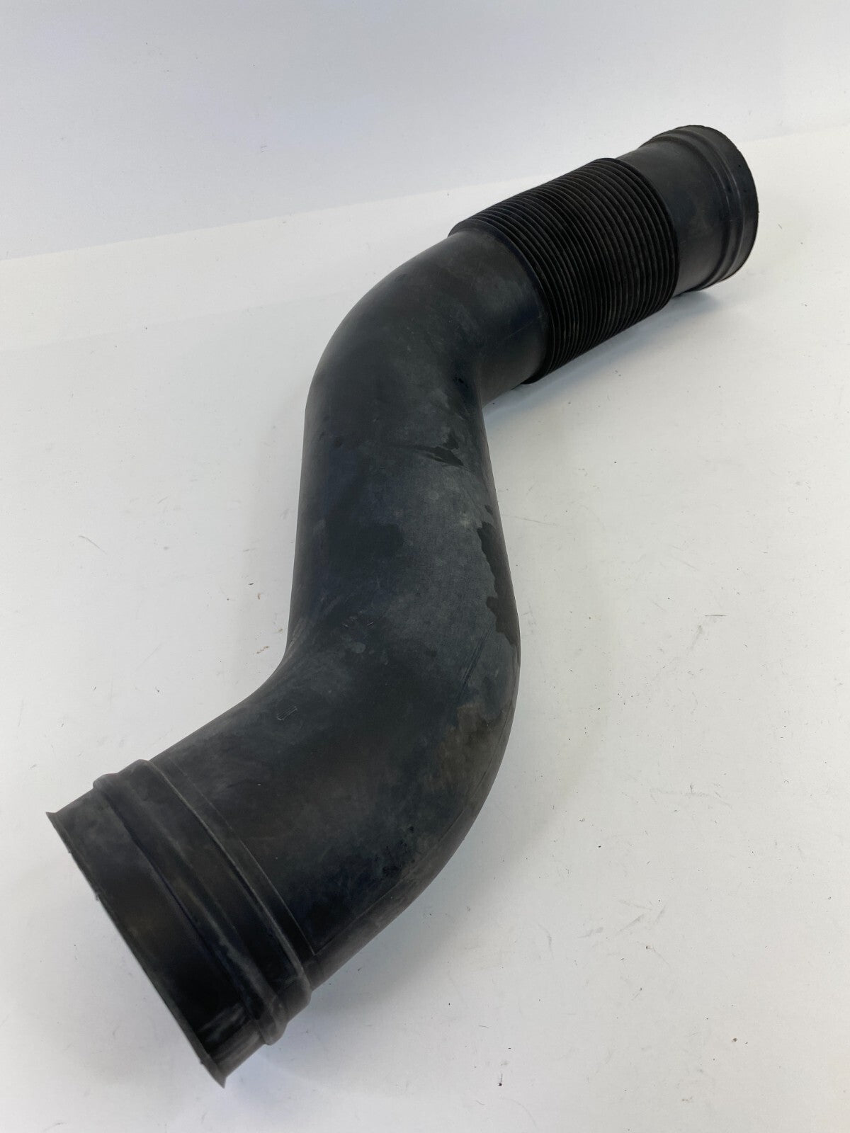 06-12 Mercedes-Benz ML350 3.5L Right Air Intake Duct Tube Pipe Hose A1645051461