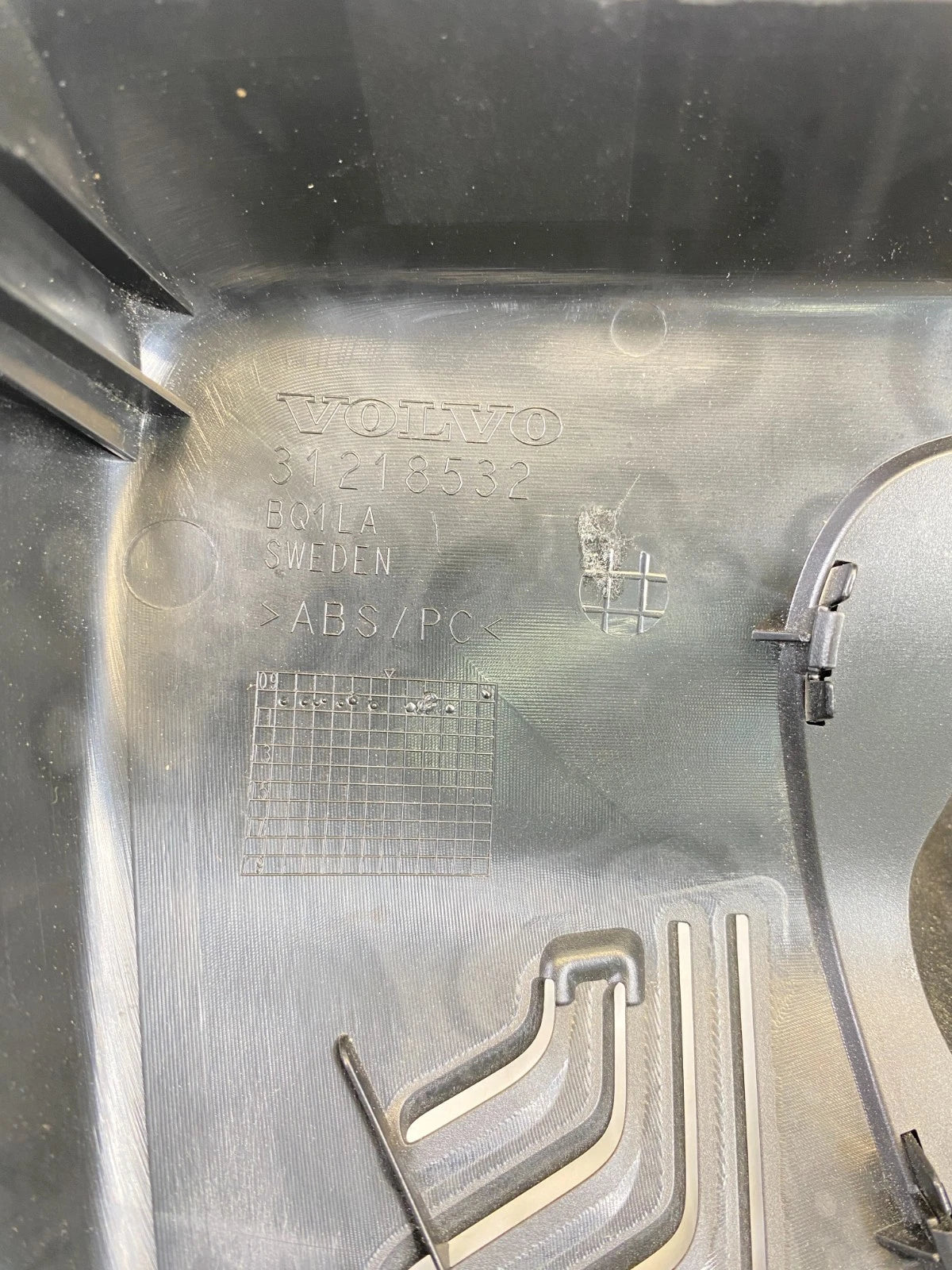 2011-2018 VOLVO S60 INTERIOR REAR VIEW MIRROR TRIM COVER BEZEL 31218532 OEM