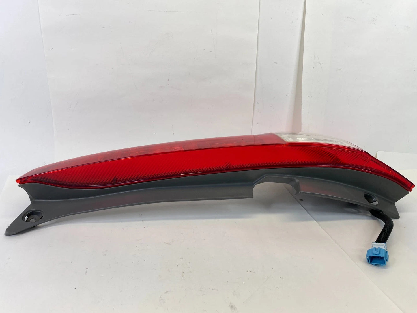 2007-2011 HONDA CR-V REAR RIGHT PASSENGER SIDE TAILLIGHT TAIL LAMP ASSY OEM