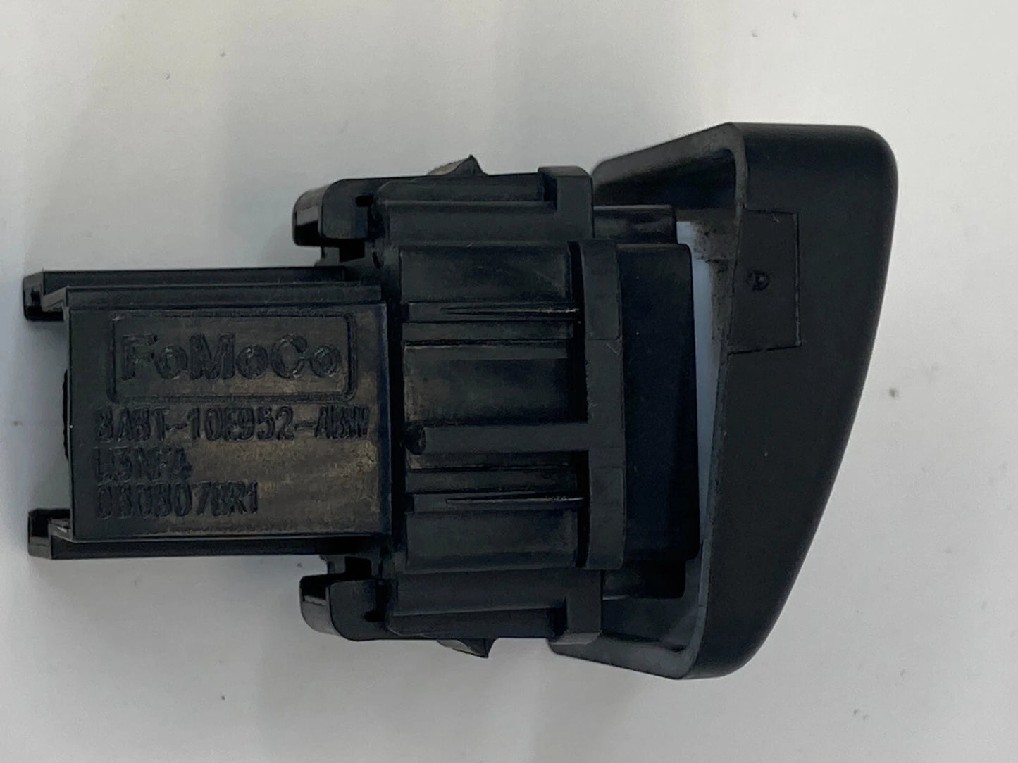 09-12 FORD FLEX REAR LIFTGATE TRUNK HATCH RELEASE CONTROL SWITCH OEM 8A8T-10E952