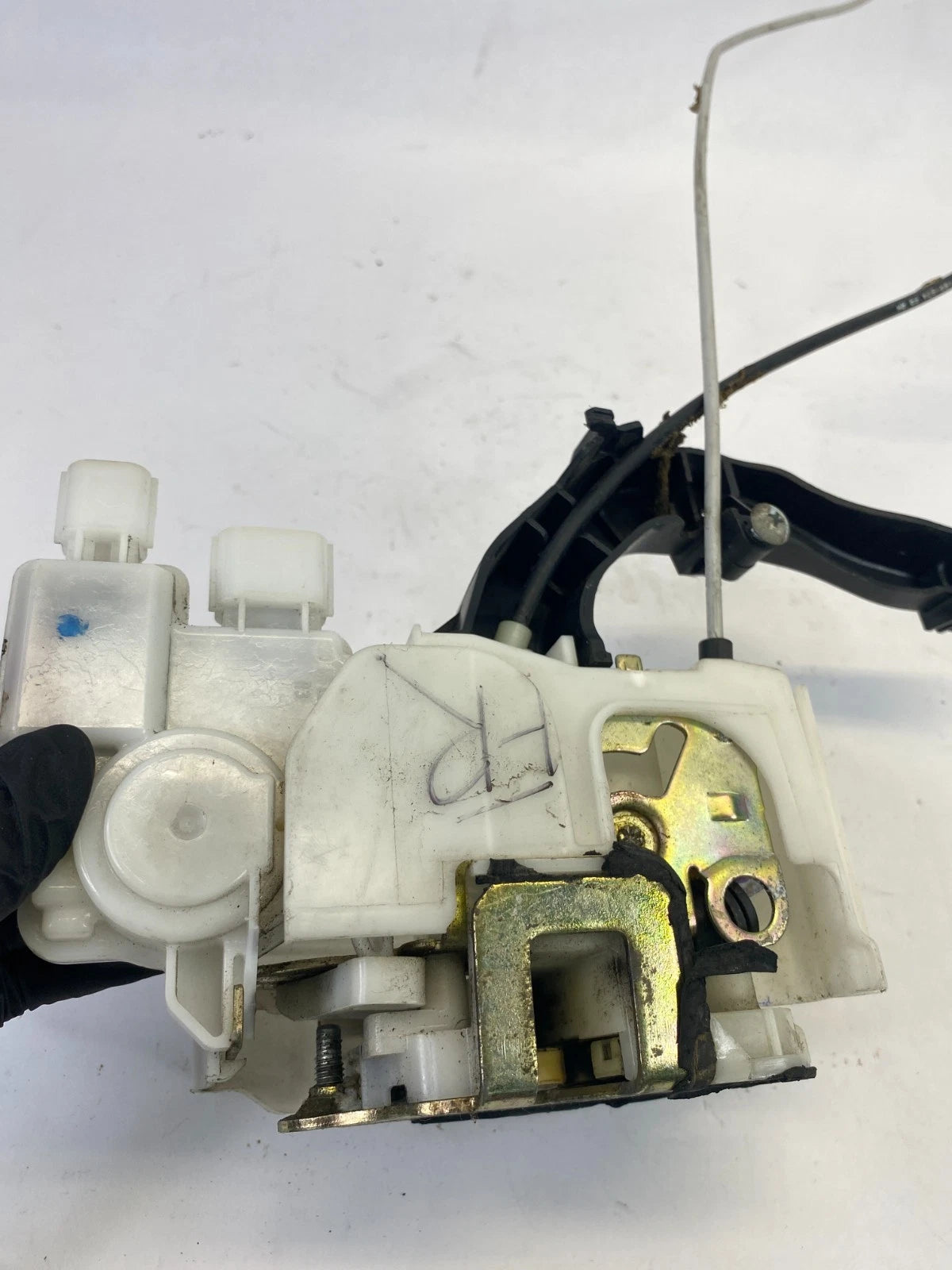 2004-2007 HONDA ACCORD SEDAN RIGHT PASSENGER DOOR LOCK LATCH ACTUATOR ASSY OEM