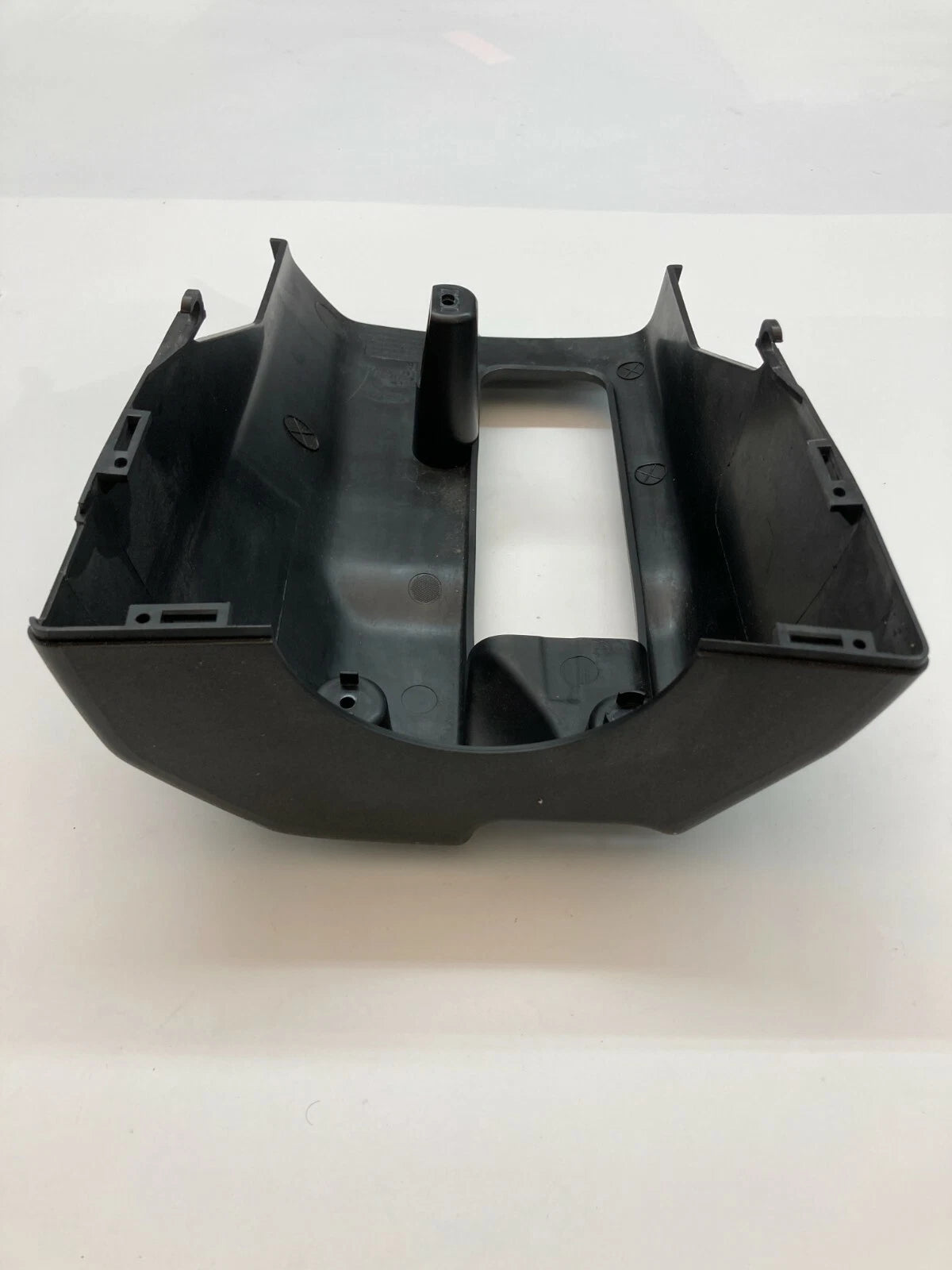 2013-2019 FORD TAURUS FLEX STEERING COLUMN LOWER COVER BEZEL TRIM DG133533AB OEM