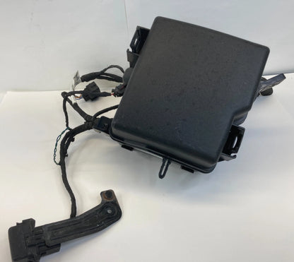 2016-2018 KIA SORENTO 2.4L ENGINE BAY FUSE BOX POWER DISTRIBUTION BLOCK OEM