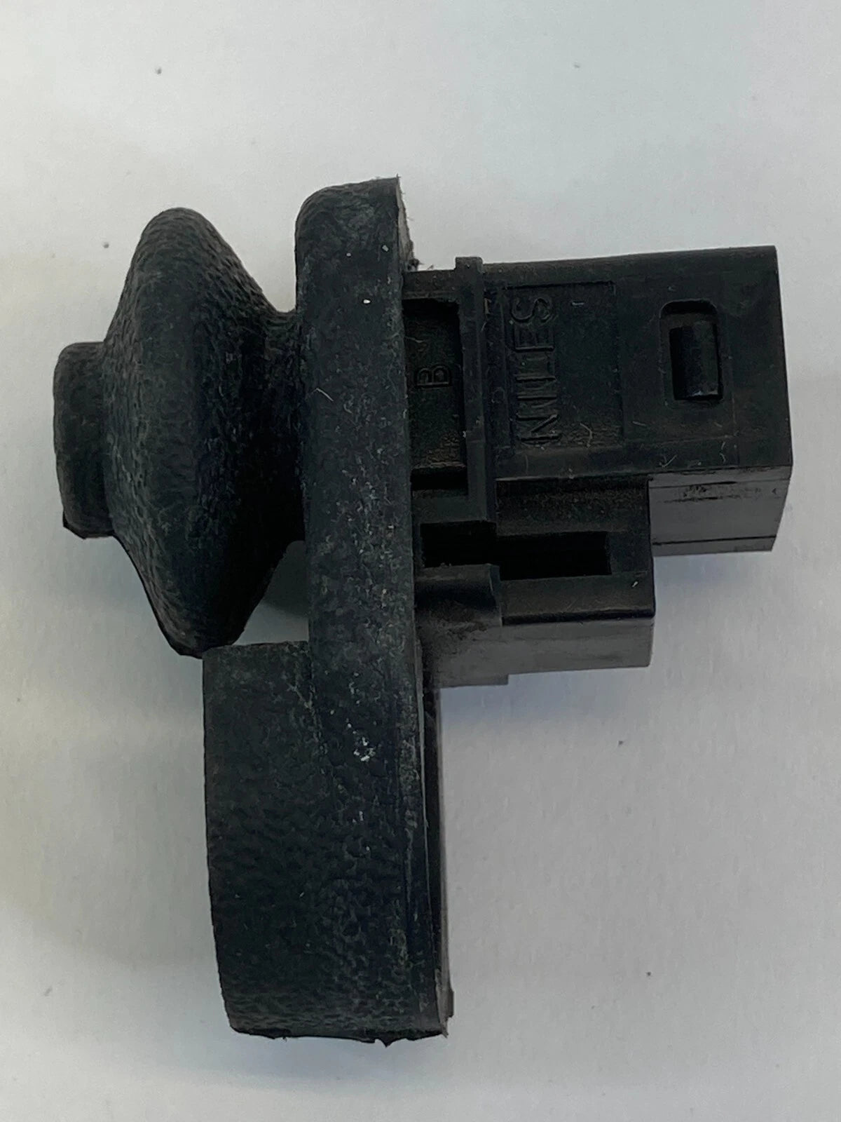 2002-2012 NISSAN ALTIMA SEDAN FRONT RIGHT SIDE DOOR JAMB AJAR SWITCH SENSOR OEM
