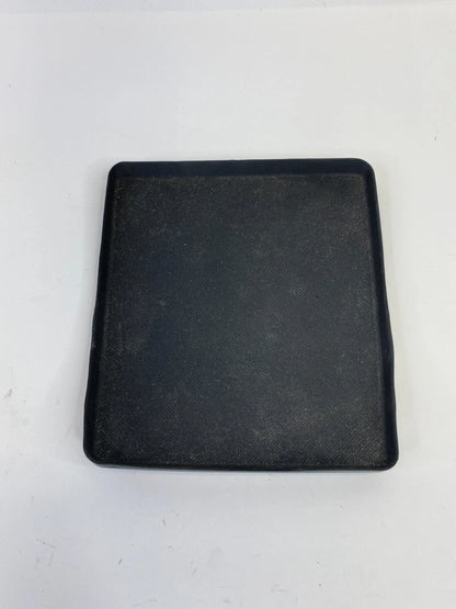 2003-2006 KIA SORENTO CENTER CONSOLE STORAGE COMPARTMENT RUBBER LINER MAT OEM