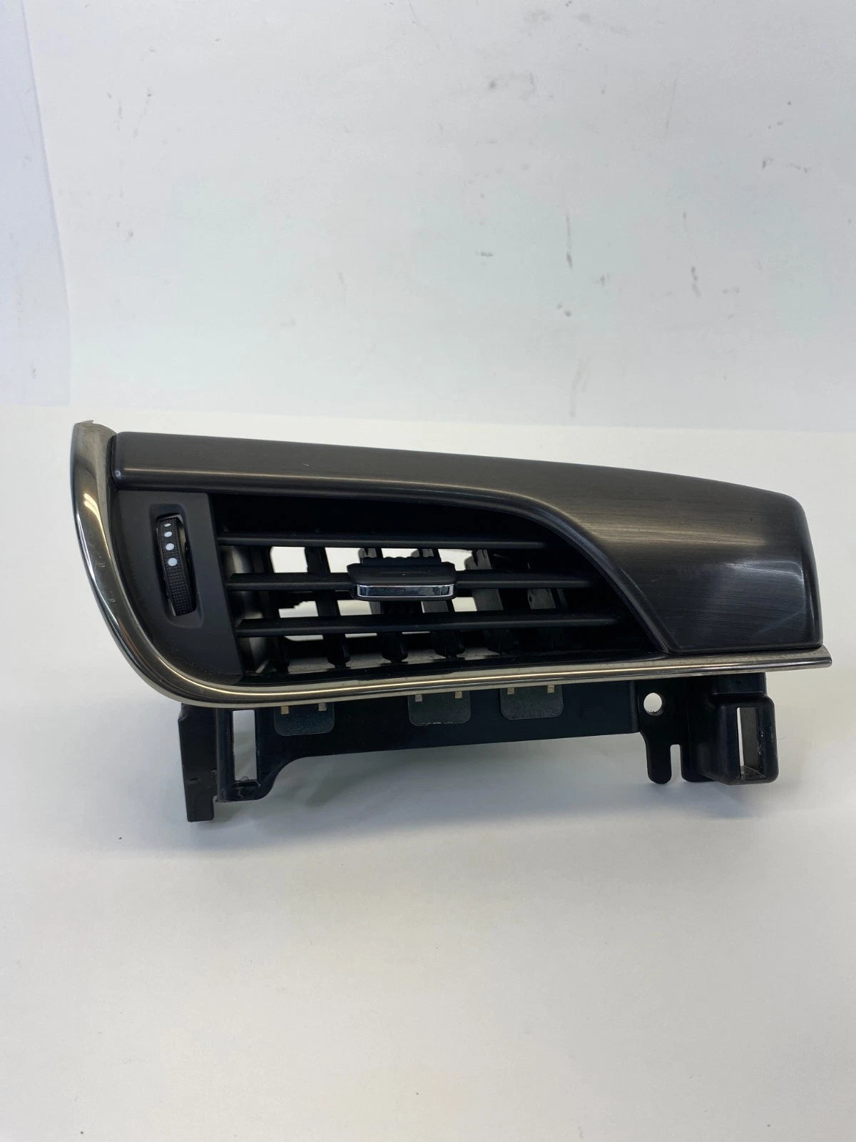 13-19 CADILLAC ATS DRIVER SIDE INSTRUMENT PANEL OUTER AIR OUTLET 20932977 OEM