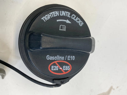 2007-2010 FORD EDGE QUARTER PANEL MOUNTED FUEL FILLER FUEL TANK DOOR OEM