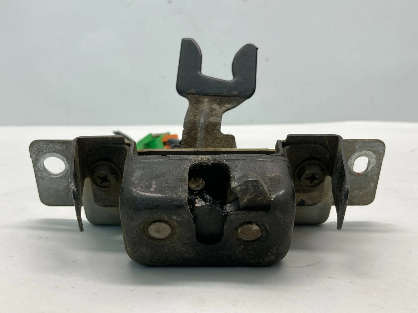 1993 1994 1995 1996 1997 1998 MERCURY VILLAGER BACK REAR GLASS LOCK LATCH OEM